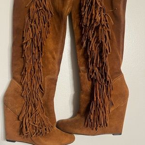 Knee high boots with fringe
